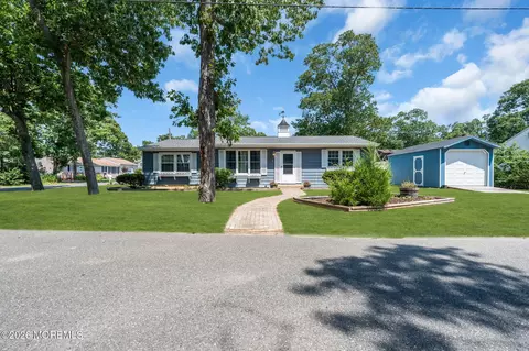 Exterior - 323 Shepard Ave, Forked River, NJ 08731 photo 4 of 15