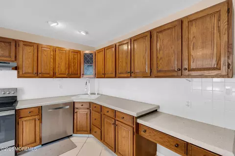 Kitchen - 323 Shepard Ave, Forked River, NJ 08731 photo 4 of 6