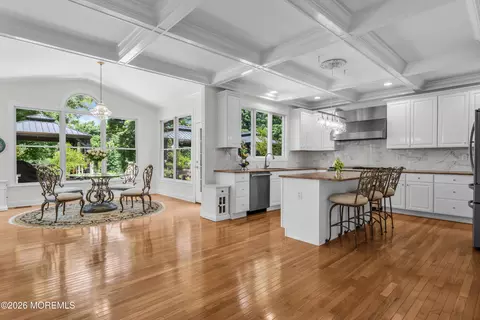 10 Bermet Ct, Tinton Falls, NJ 07724