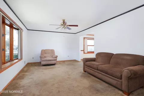 Living - 91 E Granada Dr, Brick, NJ 08723 photo 2 of 3