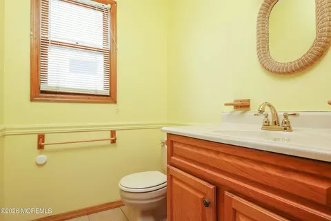 Bath - 91 E Granada Dr, Brick, NJ 08723 photo 1 of 3