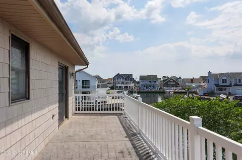 Exterior - 91 E Granada Dr, Brick, NJ 08723 photo 5 of 11