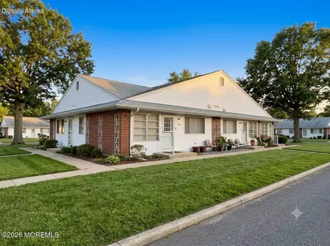 237 A Columbine Ave, Manchester, NJ 08759