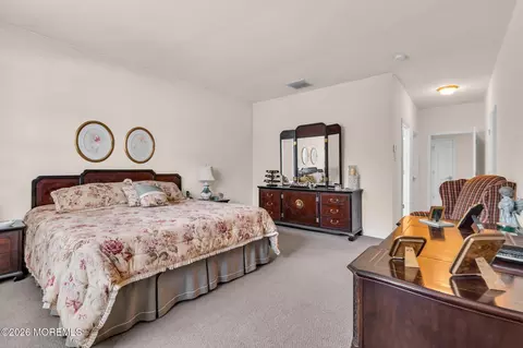 Bedroom - 31 Mason Dr, Jackson, NJ 08527 photo 2 of 6