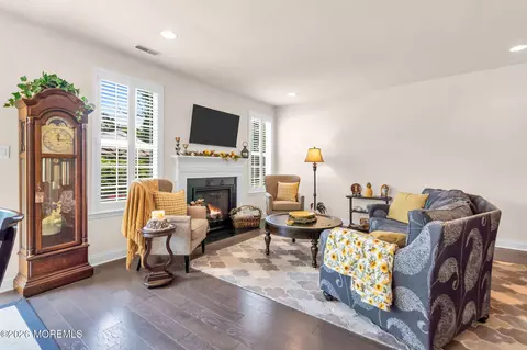 Living - 31 Mason Dr, Jackson, NJ 08527 photo 1 of 2