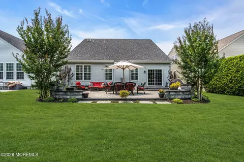 Exterior - 31 Mason Dr, Jackson, NJ 08527 photo 5 of 6