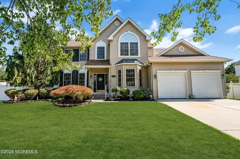59 Brittany Dr, Bayville, NJ 08721