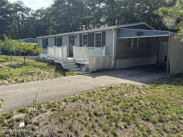 2 Martin Dr, Whiting, NJ 08759