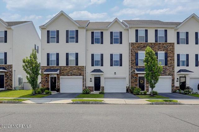 302 Prestige Rd #2402, Brick, NJ 08723