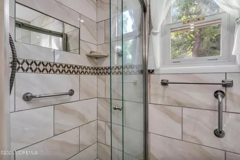 Bath - 106 Pineway Dr, Forked River, NJ 08731 photo 2 of 2