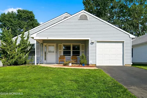 12 Springhill Dr, Brick, NJ 08724