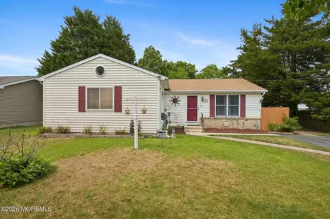 107 Division St, Little Egg Harbor, NJ 08087