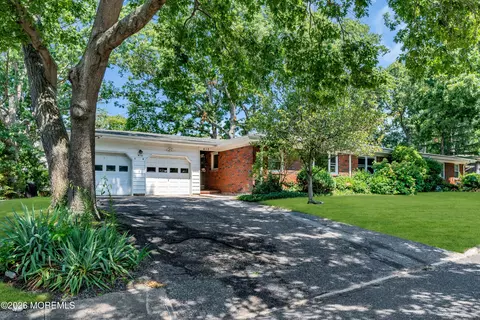 412 Laurel Brook Dr #C, Brick, NJ 08724
