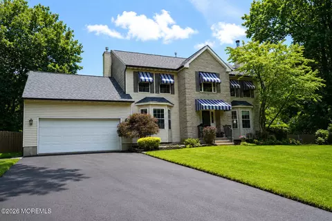 2 Sam Dr, Tinton Falls, NJ 07724
