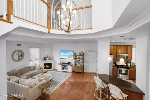 16 Mariners Bnd, Brielle, NJ 08730