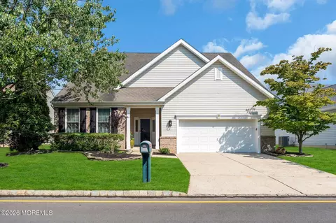 8 Tall Pines Dr, Tinton Falls, NJ 07753