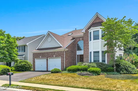 12 Windward Way, Red Bank, NJ 07701