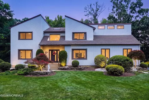 31 Eli Cir, Morganville, NJ 07751