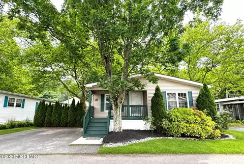 38 Village Rd, Morganville, NJ 07751