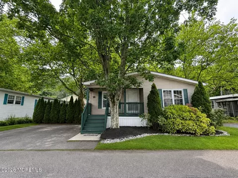 38 Village Rd, Morganville, NJ 07751