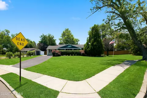 1007 Crystal Dr, Toms River, NJ 08753