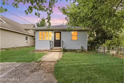 1622 Abbott Ave, Toms River, NJ 08753