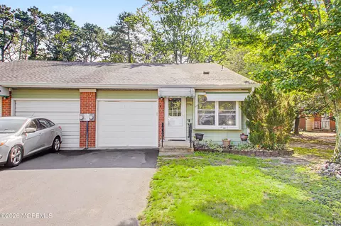 971 B Constitution Blvd, Whiting, NJ 08759
