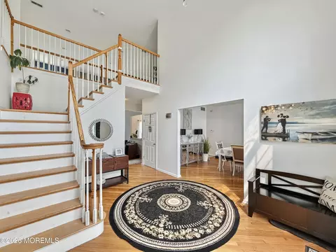 Entry Way - 15 Cedarview Ave, Jackson, NJ 08527 photo 1 of 3