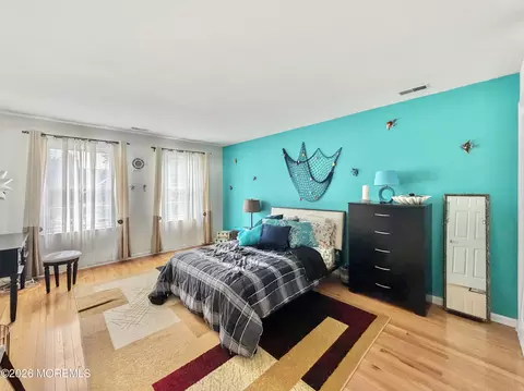 Bedroom - 15 Cedarview Ave, Jackson, NJ 08527 photo 3 of 4
