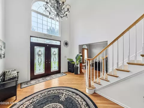 Entry Way - 15 Cedarview Ave, Jackson, NJ 08527 photo 1 of 4