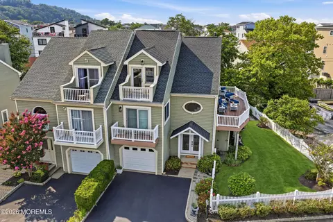 102 Marina Bay Ct, Highlands, NJ 07732