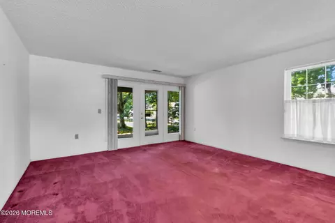 Living - 2 Taylor Ln, Jackson, NJ 08527 photo 4 of 4