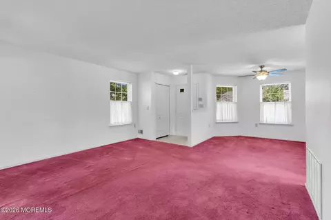 Living - 2 Taylor Ln, Jackson, NJ 08527 photo 3 of 4