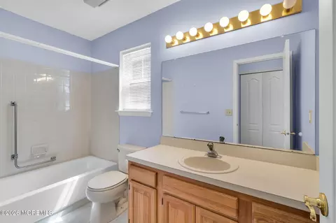 Bath - 2 Taylor Ln, Jackson, NJ 08527 photo 1 of 3