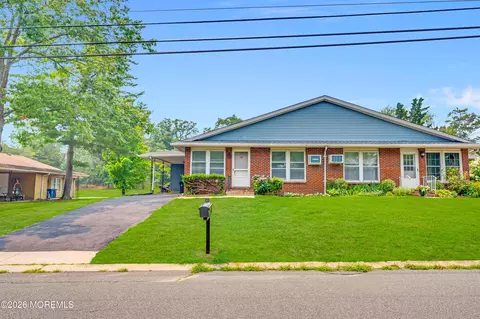 16 Sycamore Access Rd, Manahawkin, NJ 08050
