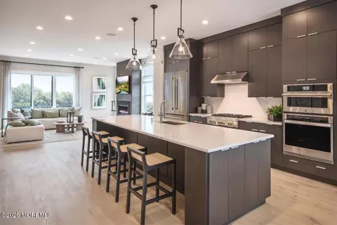 Kitchen - 20 Augustus Dr, Middletown, NJ 07748 photo 2 of 4
