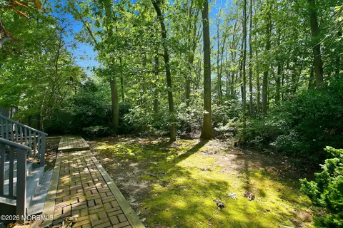 Exterior - 4 Bay Hill Rd, Leonardo, NJ 07737 photo 6 of 10