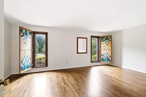 Bedroom - 4 Bay Hill Rd, Leonardo, NJ 07737 photo 1 of 3