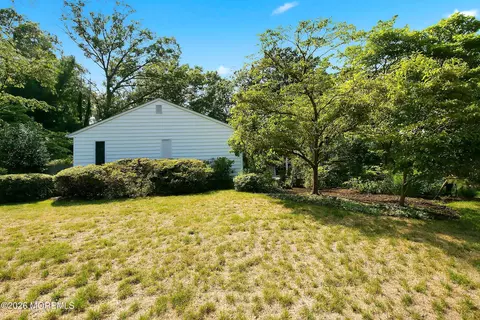 Exterior - 4 Bay Hill Rd, Leonardo, NJ 07737 photo 9 of 10