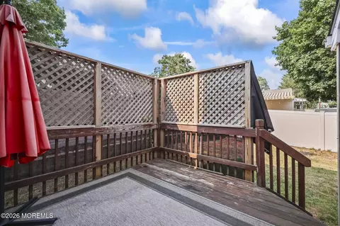 Exterior - 522 Center St, Forked River, NJ 08731 photo 2 of 8