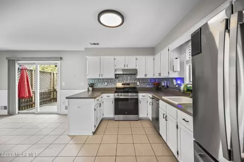 Kitchen - 522 Center St, Forked River, NJ 08731 photo 1 of 4