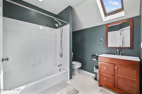 Bath - 522 Center St, Forked River, NJ 08731 photo 2 of 2