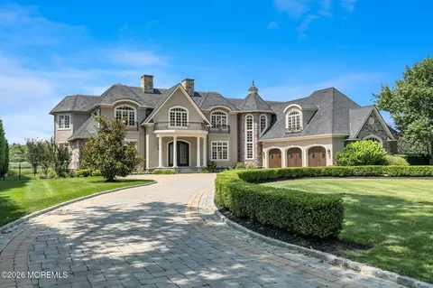 35 Paag Ln, Little Silver, NJ 07739