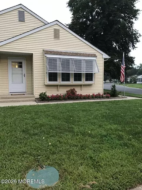 1 Mill Rd #64, Manchester, NJ 08759