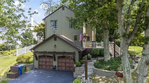 109 Woodward Ct, Neptune City, NJ 07753