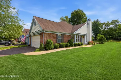 175 Old Orchard Ln, Ocean, NJ 07712