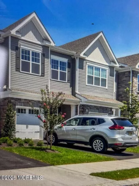 25 Chapel Ln, Wall, NJ 07719
