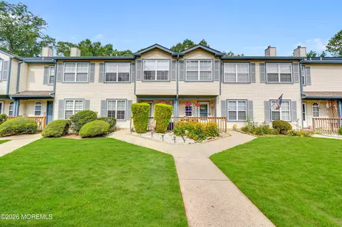 5 Shearwater Holw #5, Bayville, NJ 08721