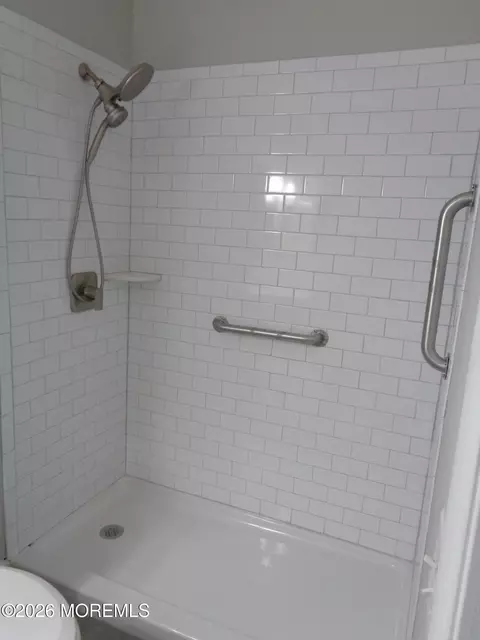 10 D Hamilton Ln, Whiting, NJ 08759 photo 8