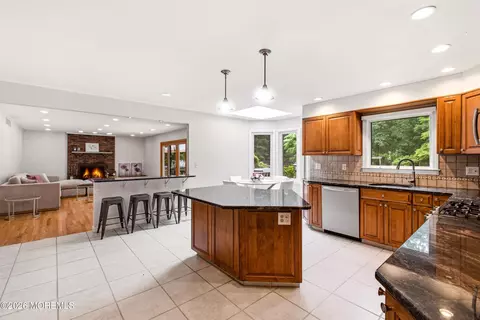 Kitchen - 41 Butterfly Rd, Jackson, NJ 08527 photo 1 of 5
